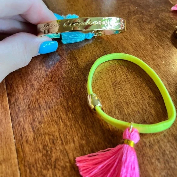 Lilly Pulitzer 7 Bracelets - Picture 5 of 6